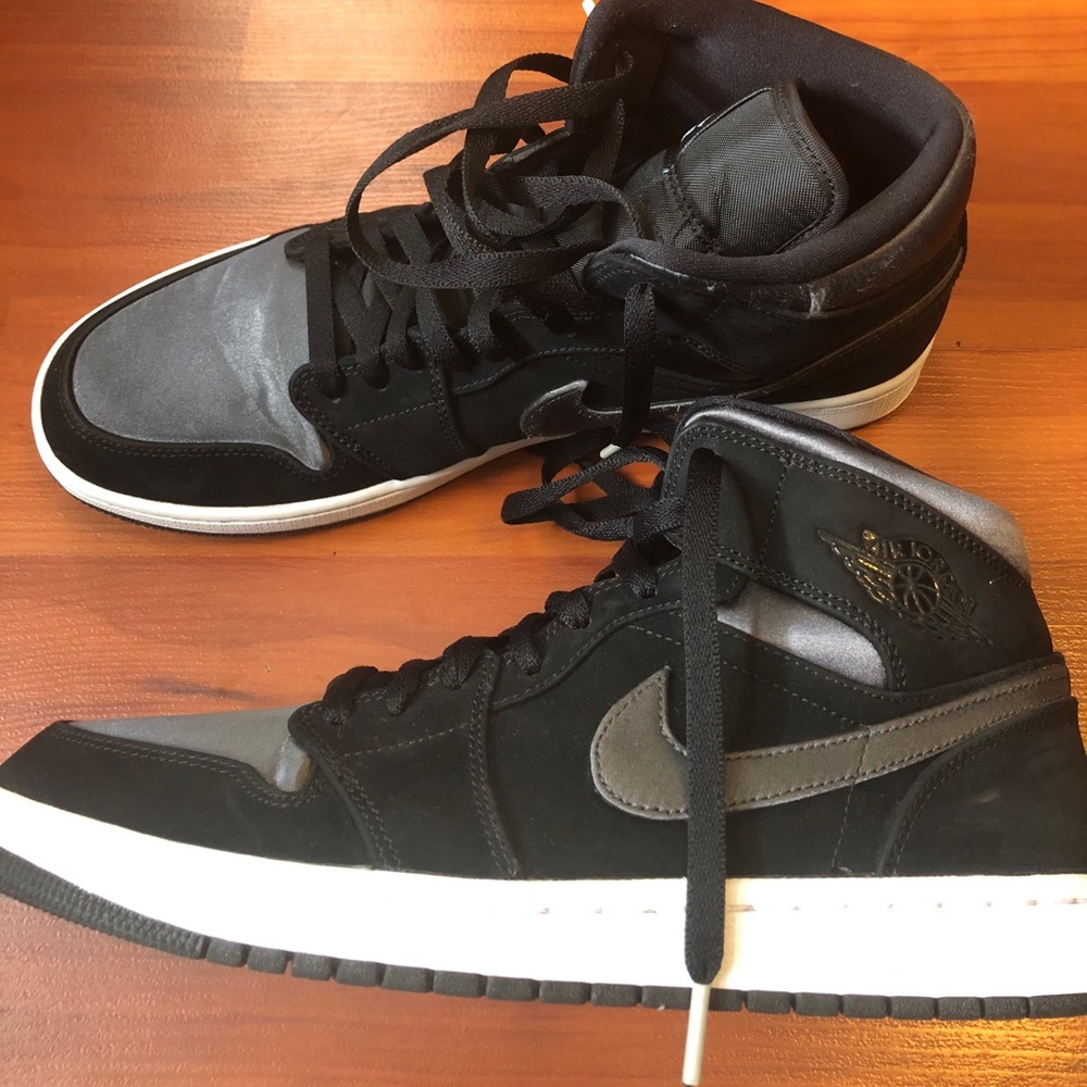 Mens Air Jordan 1 Mid Black/Gray/White 10.5